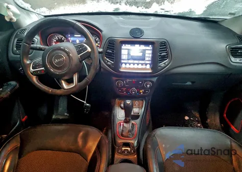 2019 Jeep Compass Trailhawk z USA, uszkodzony, nr VIN 3C4NJDDB4KT713866